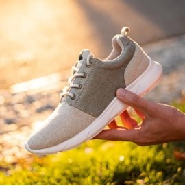 Azora Glam | Handmade Sneakers & Modern Streetwear 25 hs instagram img 3 opt 1